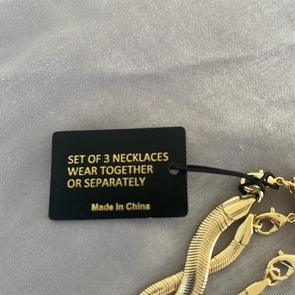 House of Harlow 1960 14 KT Gold plated Chunky 3 Chain . New- - Picture 5 of 10